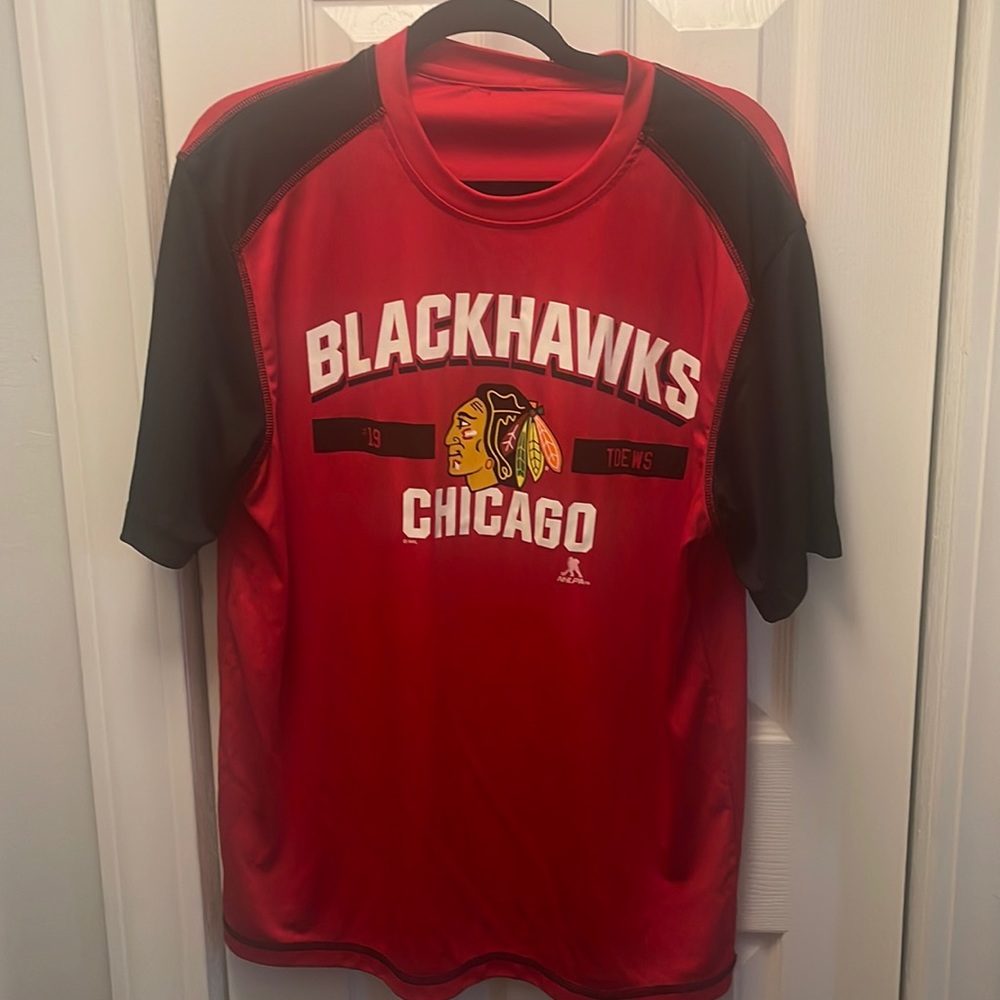 Blackhawks t shirt